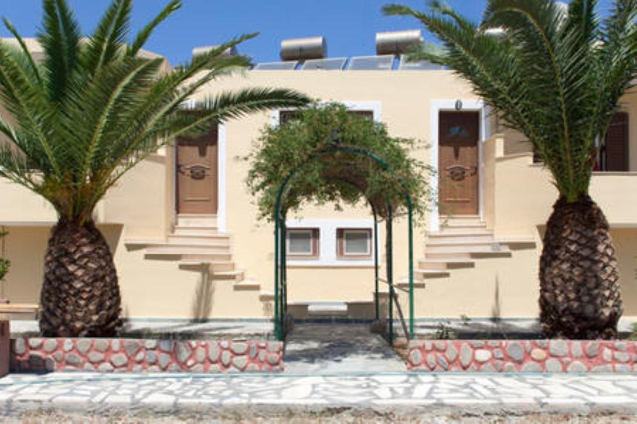 Makis Apartments Sitia  Eksteriør billede